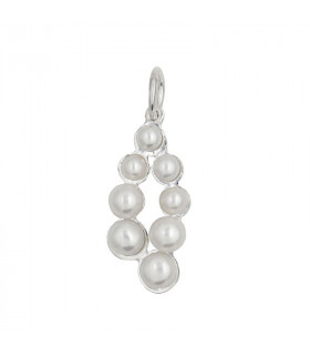 Pearl and silver pendant