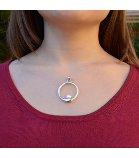 silver and pearl pendant