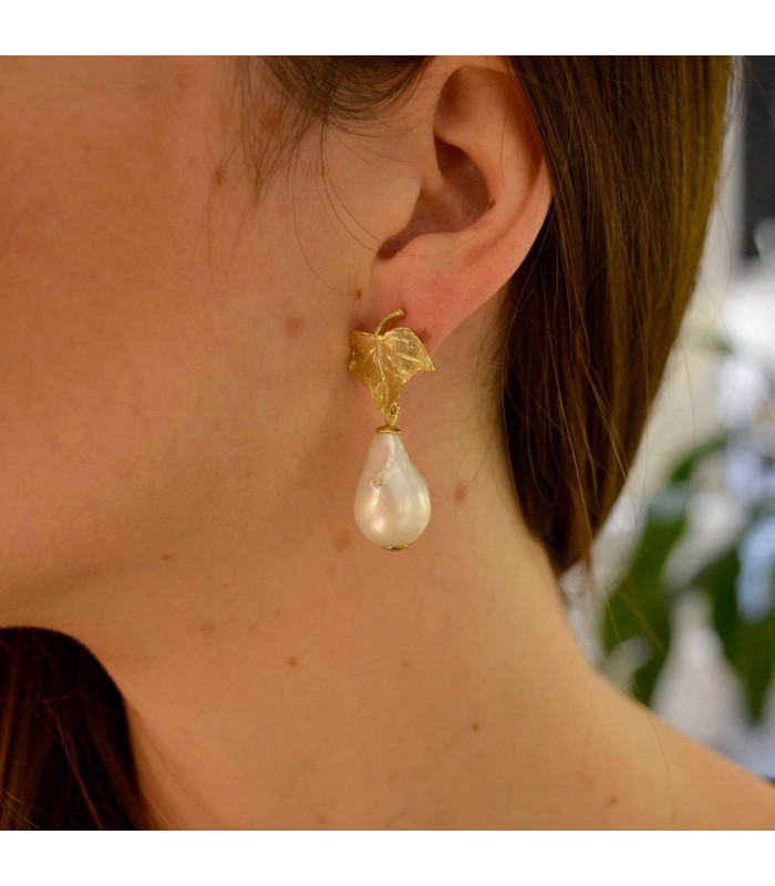 earrings-leaf-pearls