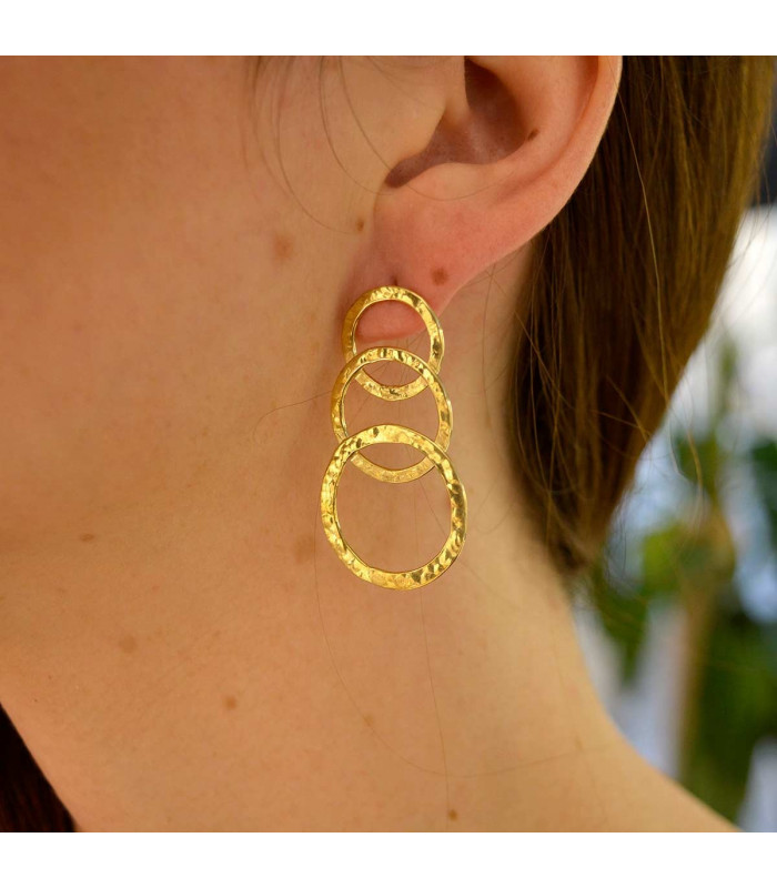 Essential triple earrings with hammered finish | Handmade earring