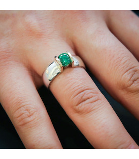 Ring with gold and silver, emerald stone