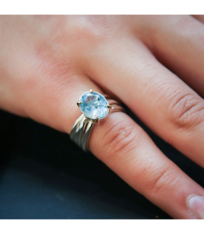 Aquamarine stone ring in silver, Cross knot collection ring