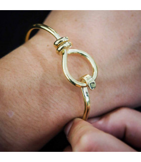 Pulsera nudo círculo dorado