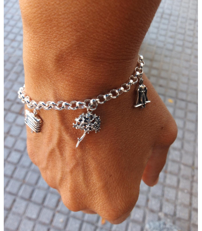 Pulsera de Málaga de plata con charms