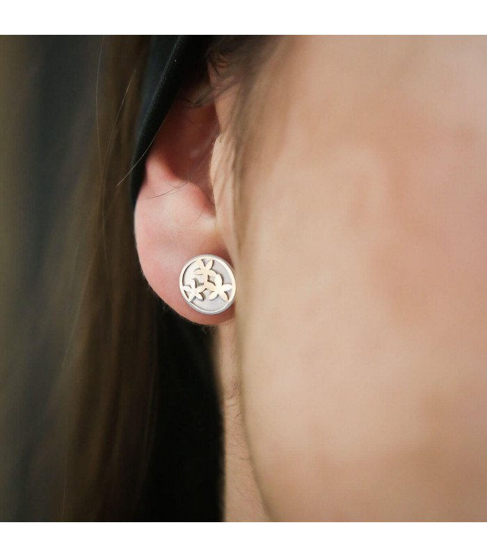 Silver, mother of pearl and flower earrings.