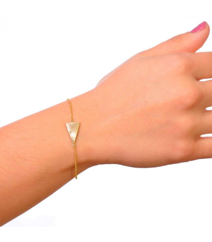 Offer in golden triangles bracelet