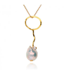 Baroque pearl necklace in gold