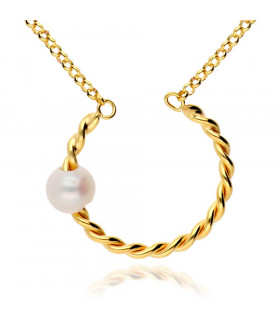 Pearl necklace for women