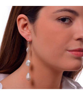 Pendientes largos con perlas