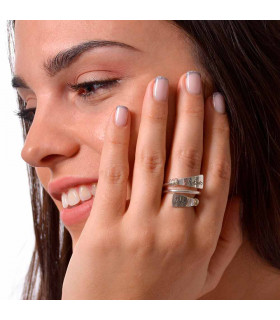 Rowing woman ring