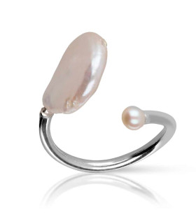 Nusa pearl ring in silver