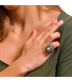 Natural Ring Pearl with Twisted Knot and Silver