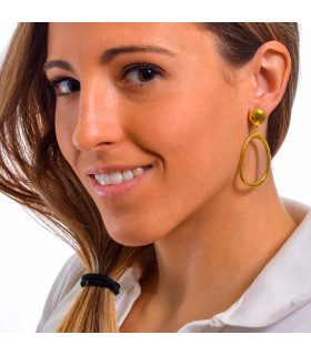 Women's earrings golden wax circles