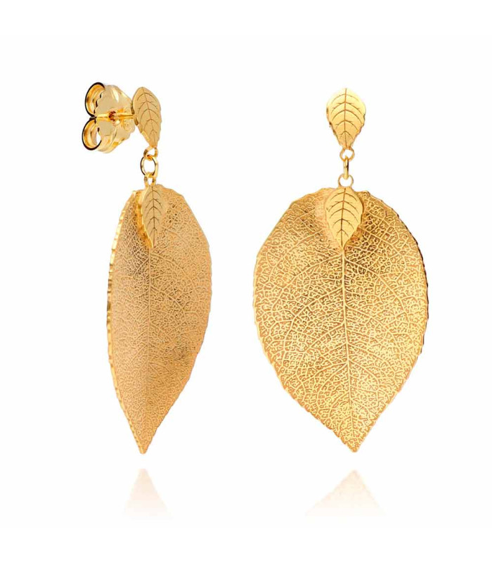 Maple leaf earring in gold plated silver