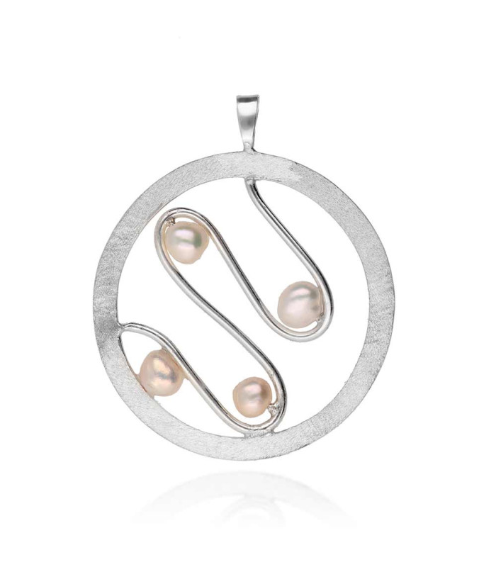 Giorno circle sterling silver pendant